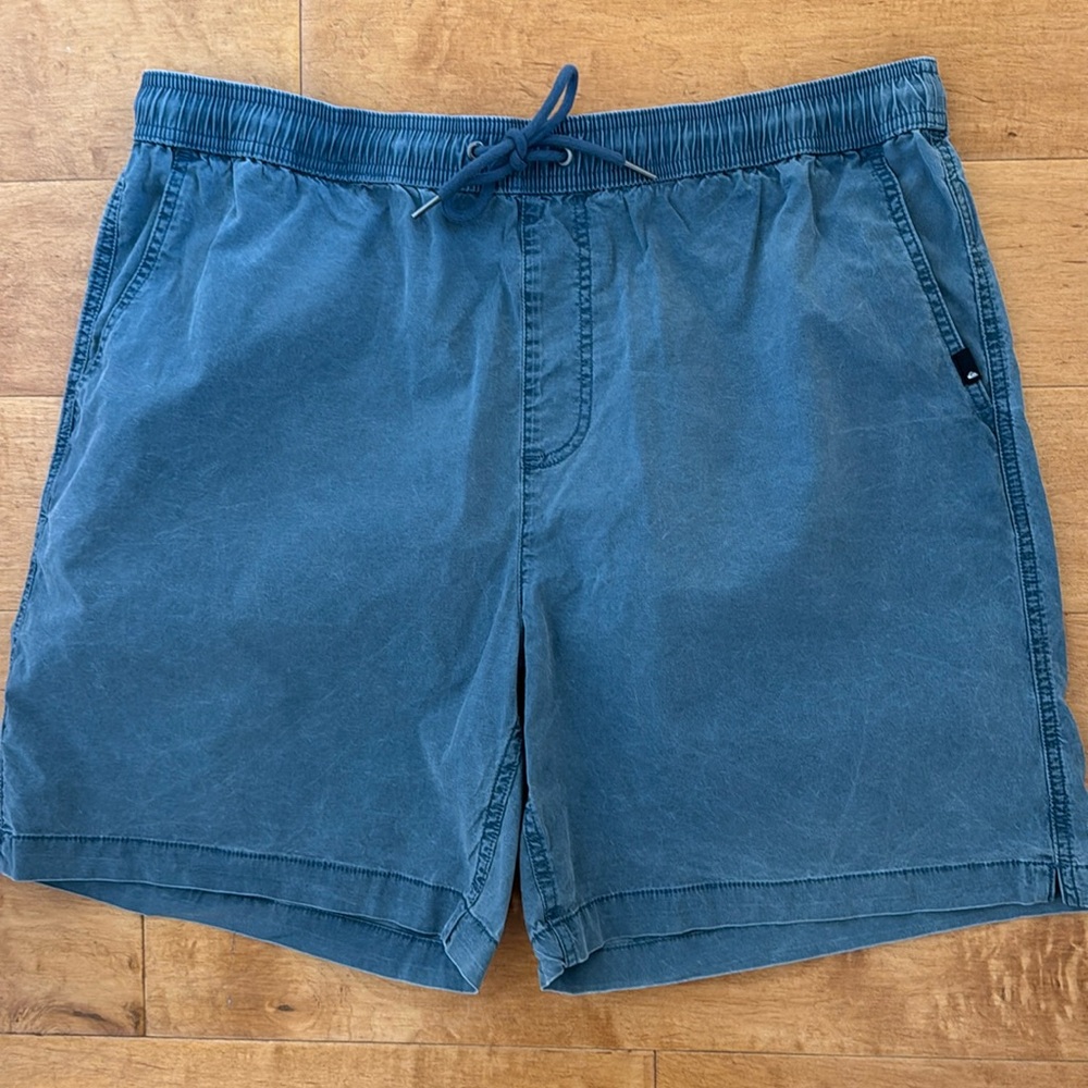 Quiksilver shorts with drawstring waist